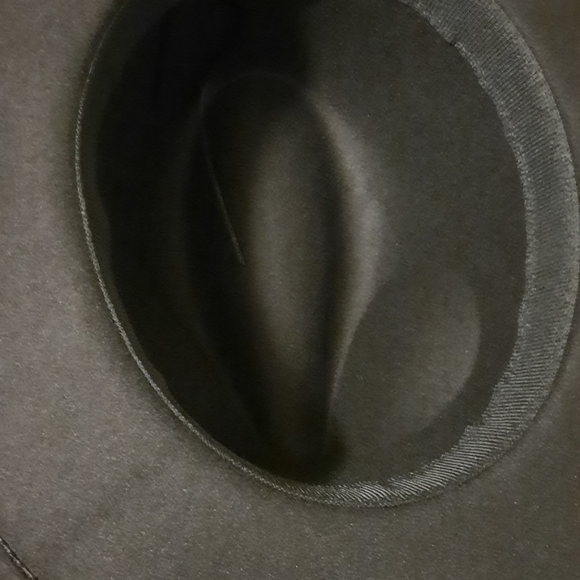 Black felt hat with leopard band - Picture 8 of 8